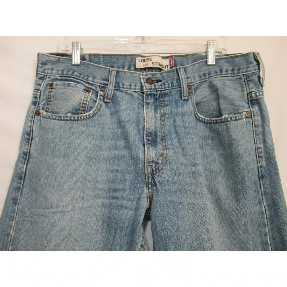 Levis levi 569
